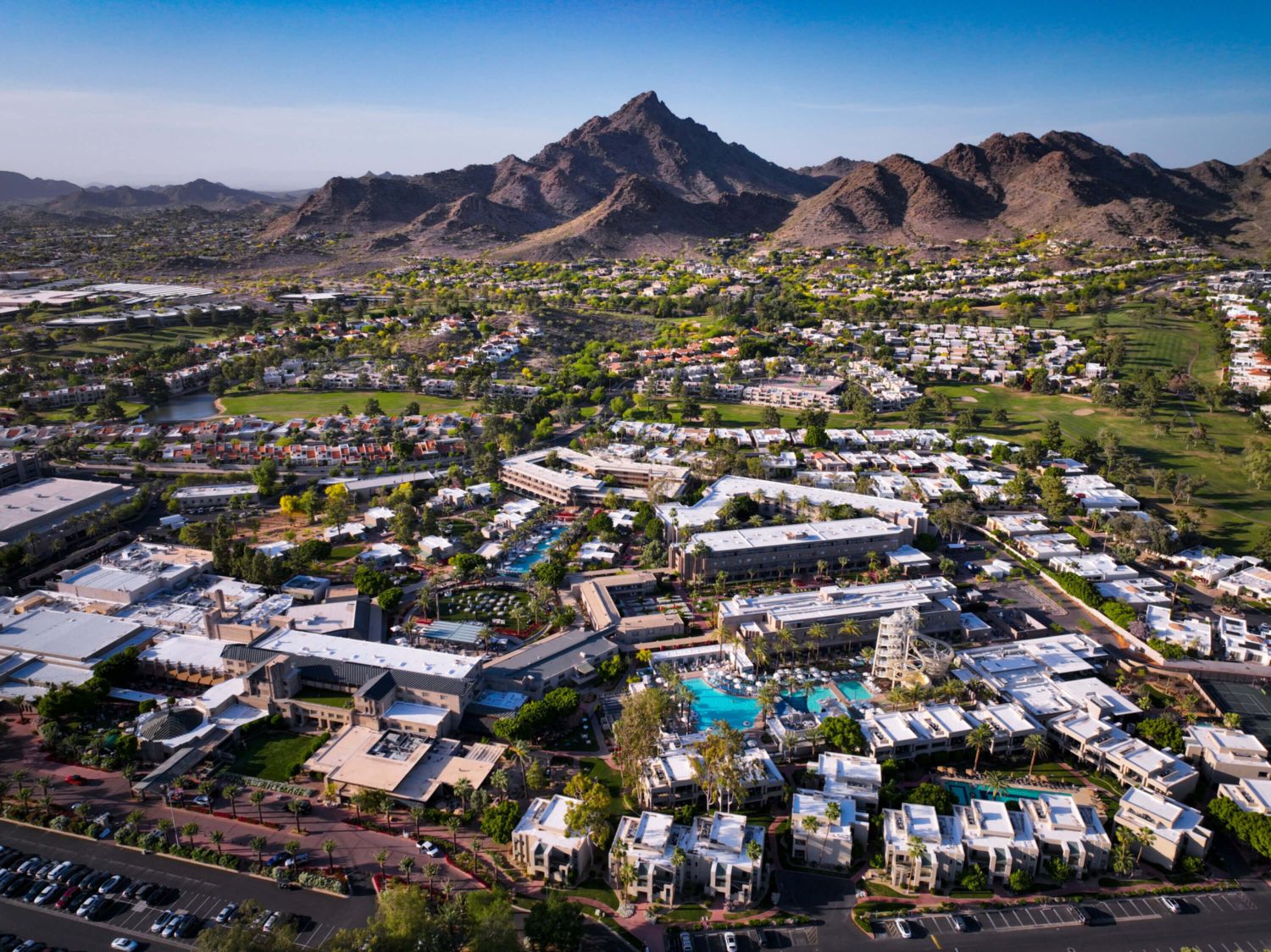 biltmore is one of the best phoenix neighborhoods near basis and great hearts